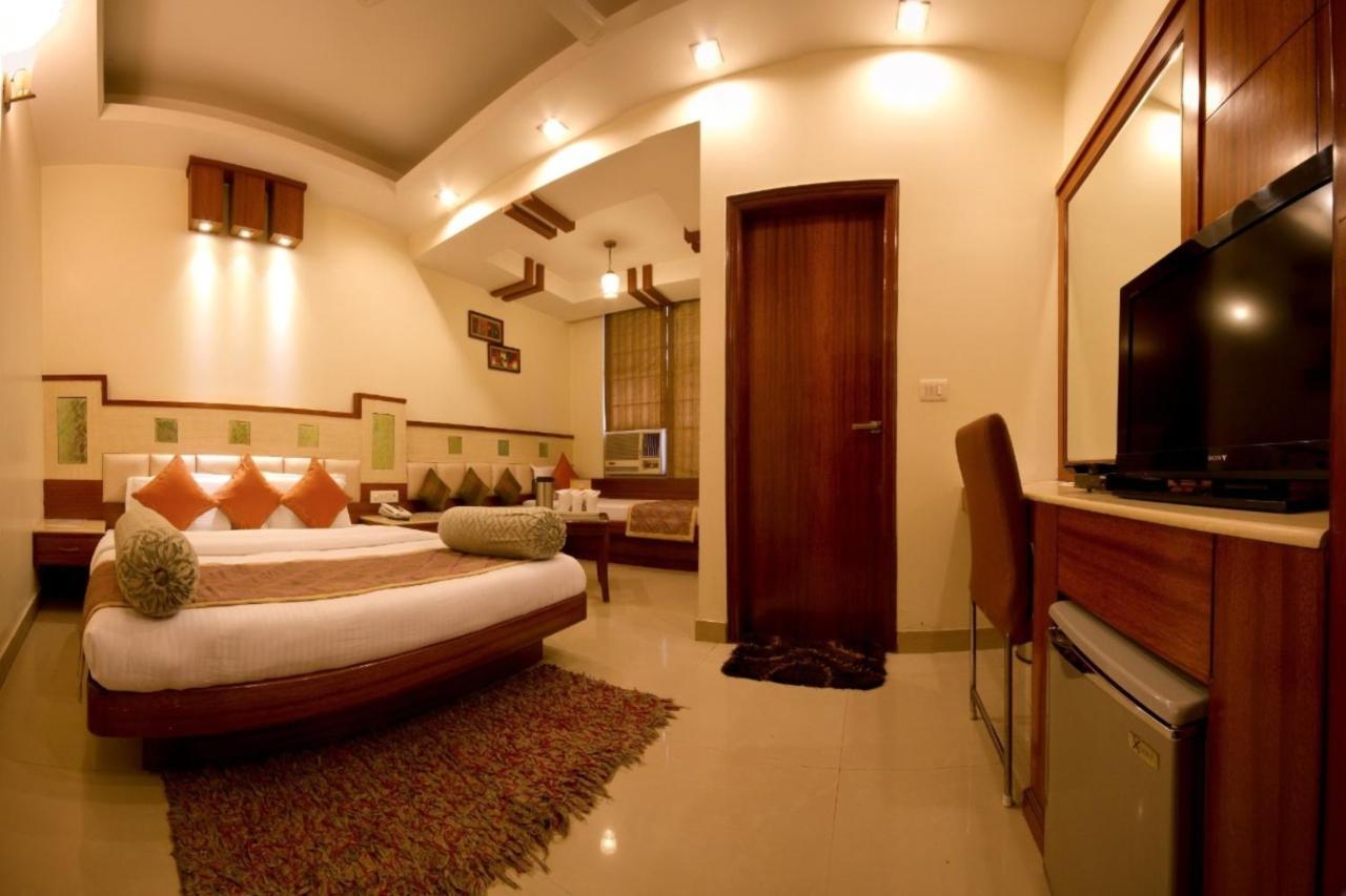 The Aster Karol Bagh Homely Atmosphere New Delhi Exterior foto