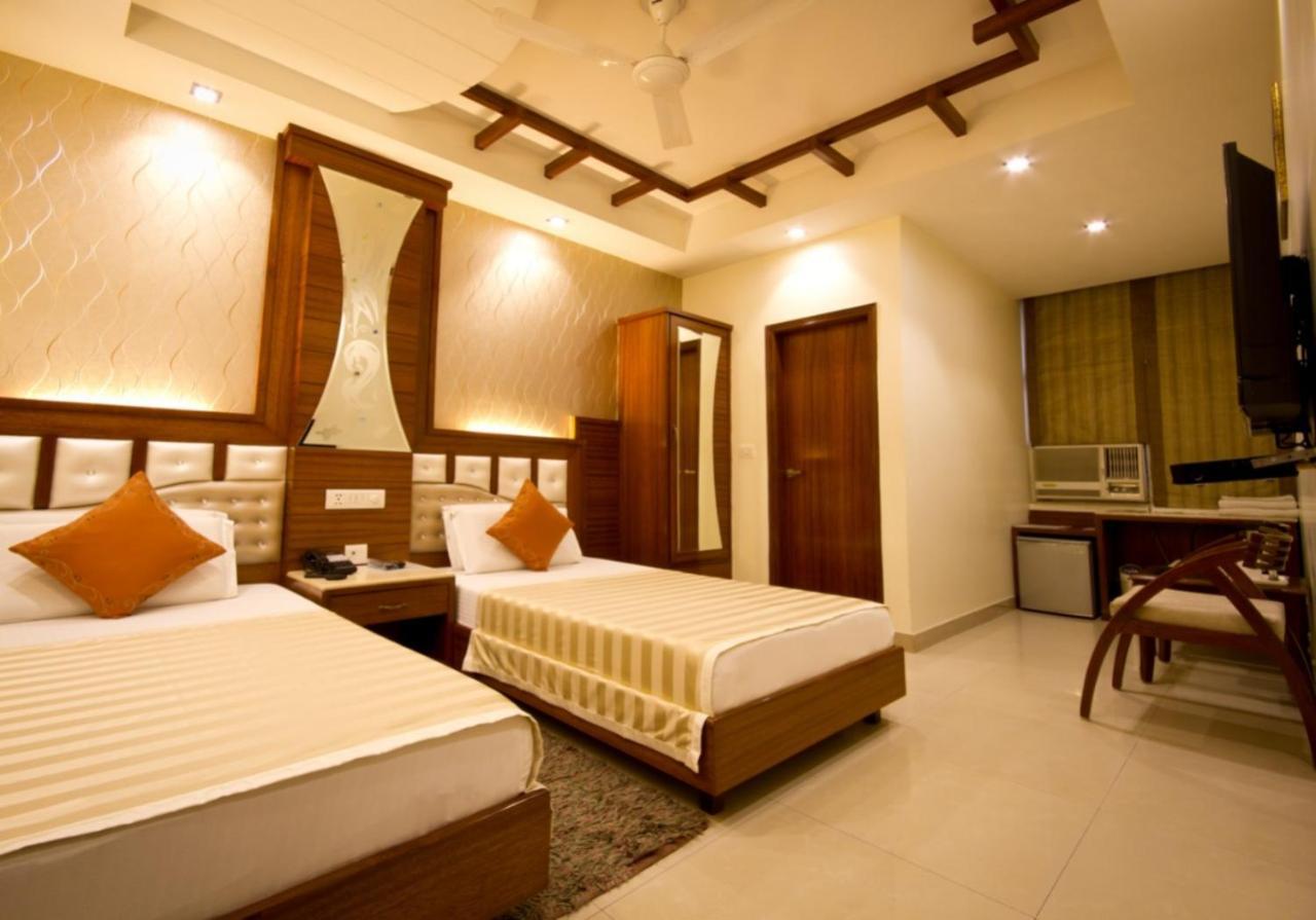 The Aster Karol Bagh Homely Atmosphere New Delhi Exterior foto