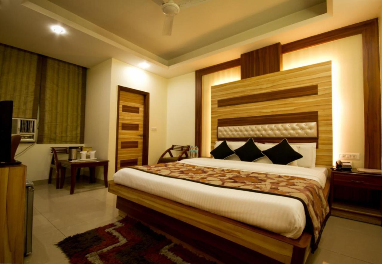 The Aster Karol Bagh Homely Atmosphere New Delhi Exterior foto
