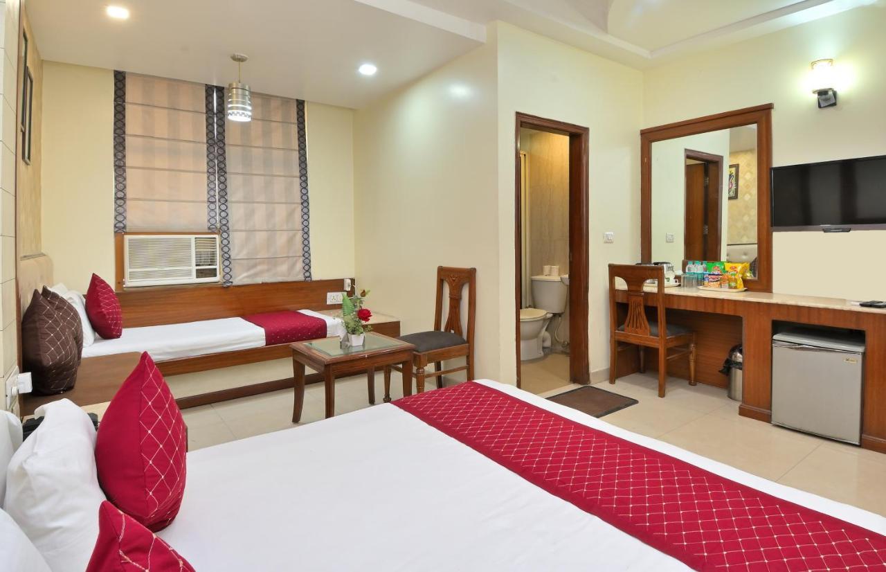 The Aster Karol Bagh Homely Atmosphere New Delhi Exterior foto