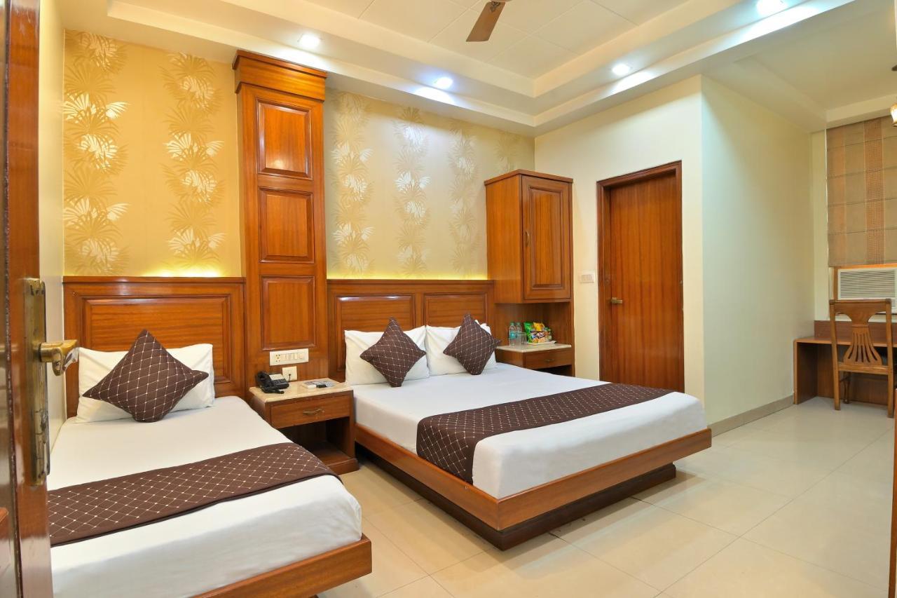 The Aster Karol Bagh Homely Atmosphere New Delhi Exterior foto
